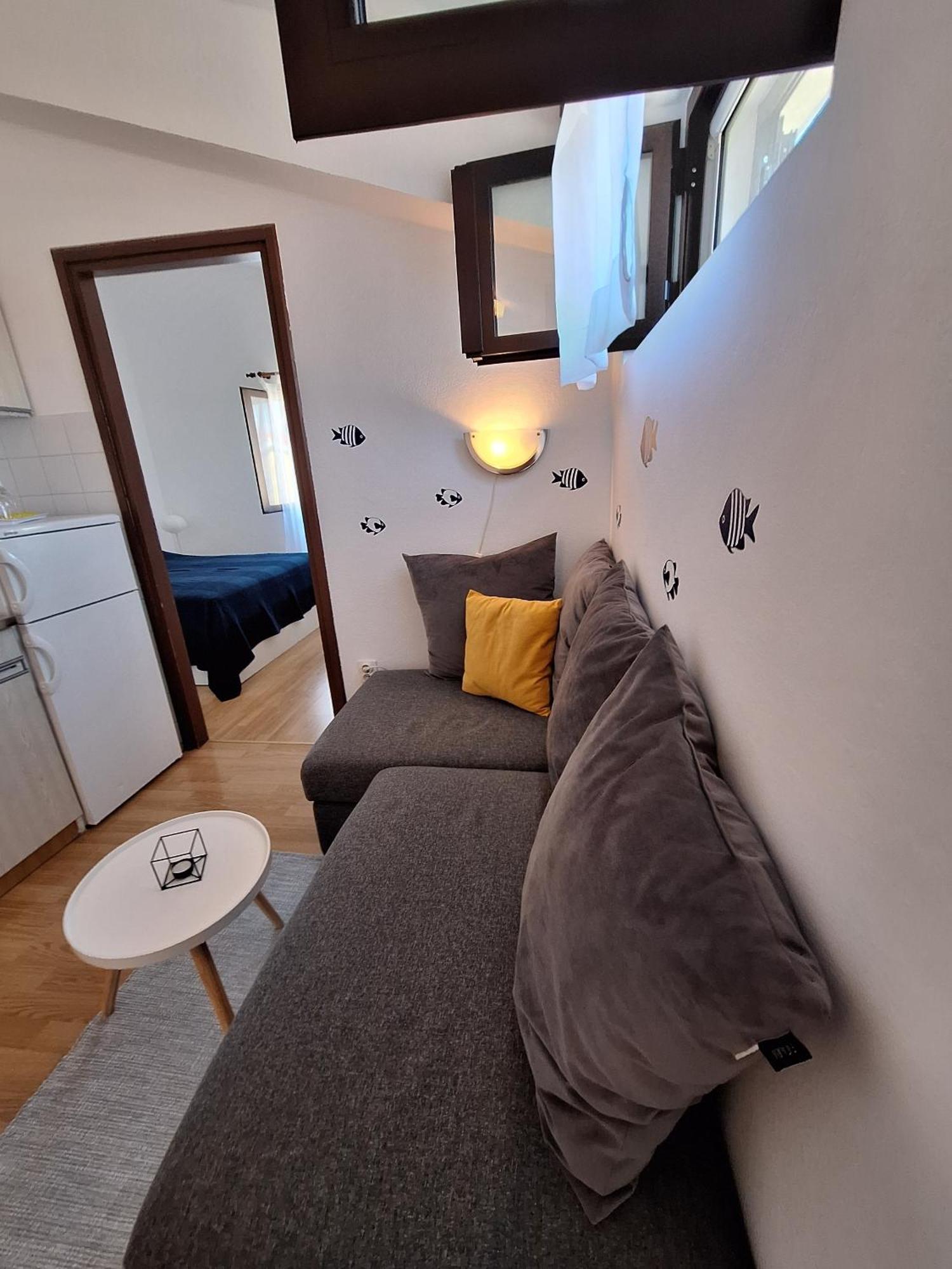 Apartments With A Parking Space Vodice - 7604 部屋 写真