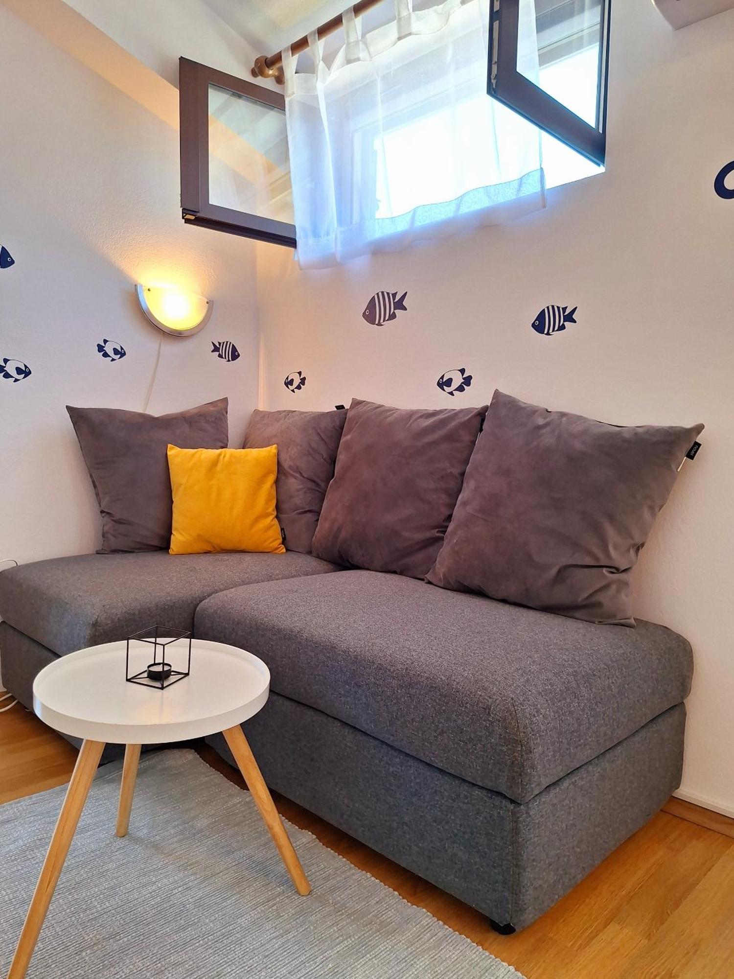 Apartments With A Parking Space Vodice - 7604 部屋 写真